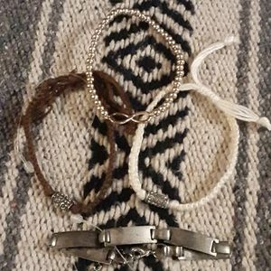 New, choker and 4 bracelets